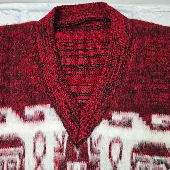 Fair Isle Red & White Fuzzy V-neck Cozy Sweater Stretchy size Small - Picture 9 of 12